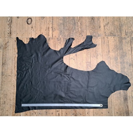 Demi-peau de cuir de vache grainé - Noir mat - B - Cuir en Stock