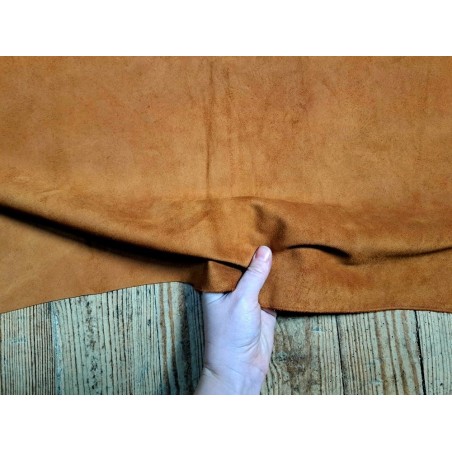 Peau de veau velours - CARAMEL - Cuir en Stock