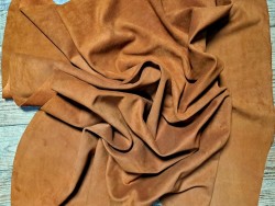 Peau de veau velours - caramel - Cuir en Stock