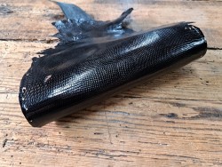 peau de cuir de lézard - noir - accessoire bijoux - cuir en stock