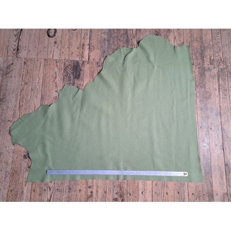 Demi-peau de cuir de vache grainée - Vert sauge - B - Cuir en Stock