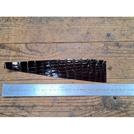 Peau de crocodile bordeaux - Cuir en Stock