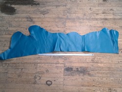 Demi-peau de cuir de vache ferme - Bleu paon - A - Cuir en Stock