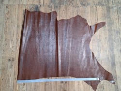 Demi-peau de cuir de vachette grain croco brun acajou - B