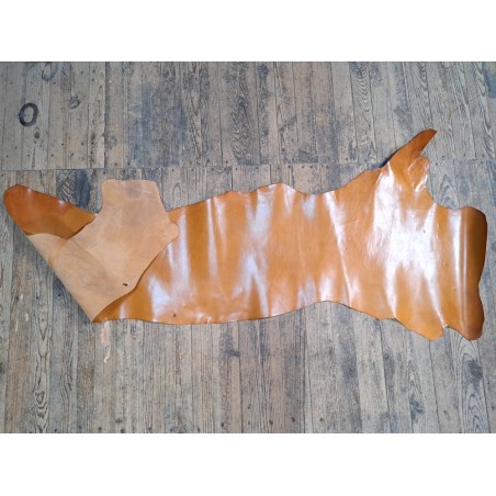 Cuir de flanc de vache - caramel - tannage végétal - cuir en stock