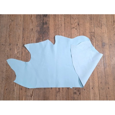 Peau de cuir de veau swift lisse - bleu zéphir - maroquinerie - Cuir en stock