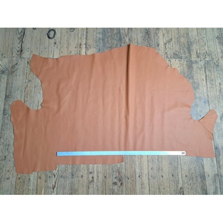 Peau de cuir de veau swift lisse - camel - maroquinerie - cuir en stock