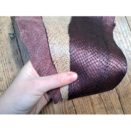 Peau de cuir de poisson - saumon - Cuir marin - Cuir en stock