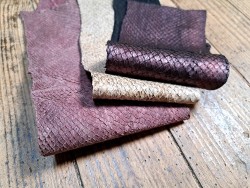 Peau de cuir de poisson - saumon - Cuir marin - Cuir en stock
