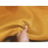 Croûte de cuir de vache tannage végétal cirée – miel - Cuir en Stock