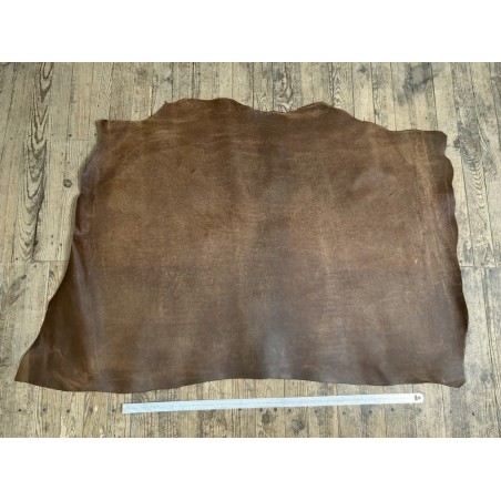 Croûte de cuir de vache tannage végétal cirée – brun vieilli - Cuir en Stock