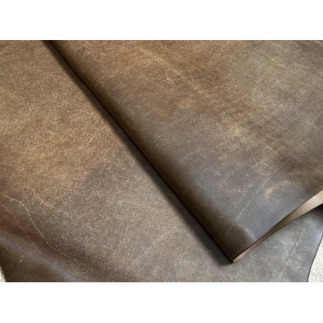 Croûte de cuir de vache tannage végétal cirée – brun vieilli - Cuir en Stock