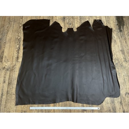Croûte de cuir de vache tannage végétal cirée – café - Cuir en Stock