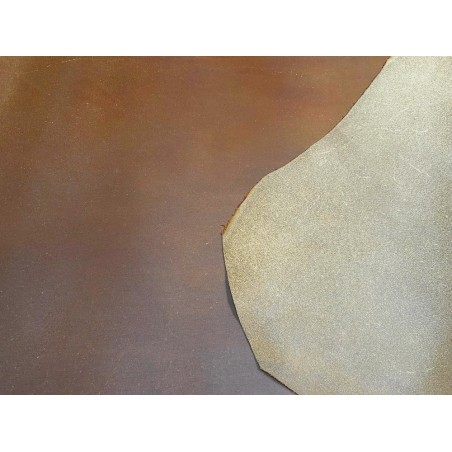 Croûte de cuir de vache tannage végétal cirée – noisette - Cuir en Stock