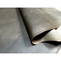 Croûte de cuir de vache tannage végétal cirée – Kaki - Cuir en Stock