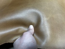 Croûte de cuir de vache tannage végétal cirée – Sable - Cuir en Stock