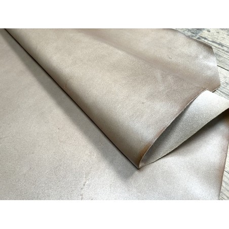 Croûte de cuir de vache tannage végétal cirée – Beige - Cuir en Stock