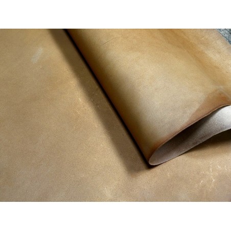 Croûte de cuir de vache tannage végétal cirée – Fauve - Cuir en Stock