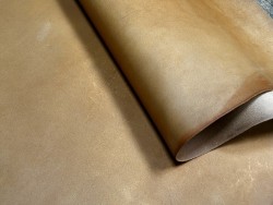 Croûte de cuir de vache tannage végétal cirée – Fauve - Cuir en Stock