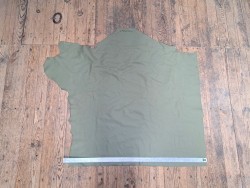 Demi-peau de cuir de veau lisse - Vert de gris - B - Cuir en Stock