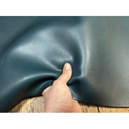 Croûte de cuir de vache tannage végétal cirée – Bleu pétrole - Cuir en Stock