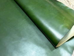 Croûte de cuir de vache tannage végétal cirée – Vert - Cuir en Stock
