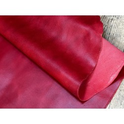 Croûte de cuir de vache tannage végétal cirée – Rouge - Cuir en Stock