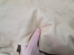 chutes morceaux de cuir de vache - lin - Cuir en stock