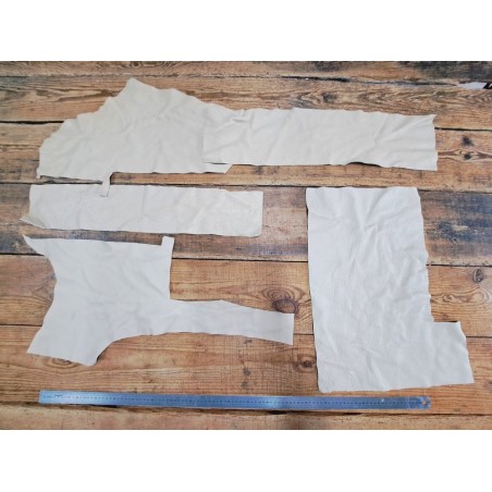 chutes morceaux de cuir de vache - lin - Cuir en Stock