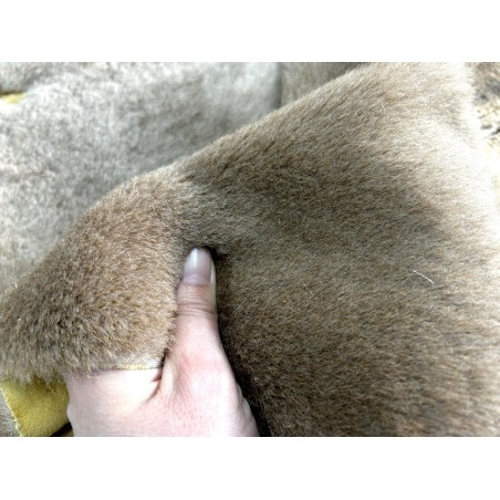Peau de mouton lainé beige - CHOIX ÉCART - J - Cuir en Stock