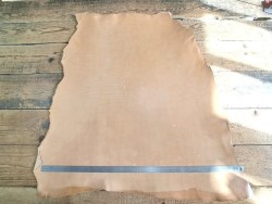 Collet de cuir de vache tannage végétal finition naturelle – A -