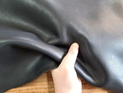 Collet de vache tannage végétal grainé - Noir- Cuirenstock