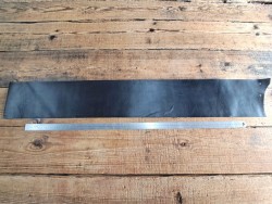 Morceau de collet tannage végétal lisse - Bleu nuit - Cuir en Stock