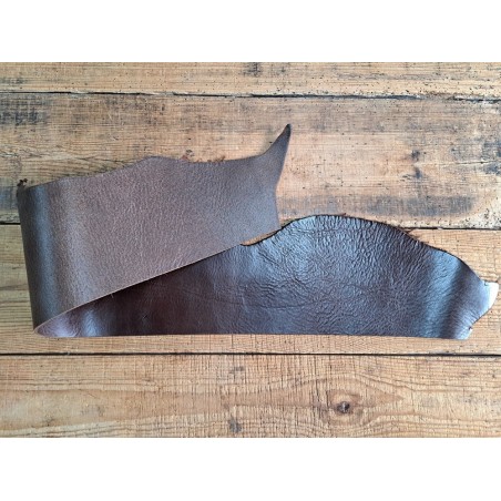 Bande de collet tannage végétal grainé - Châtaigne - Cuir en Stock