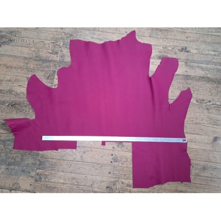 Demi-peau de cuir de taurillon - Rose fuchsia - Cuir en Stock
