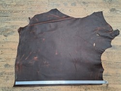 Demi-peau de cuir gras de vachette pullup - Marron -A- Cuir en Stock