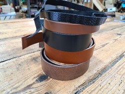 Lot de 5 bandes de cuir classique ou à effet - 2ème choix