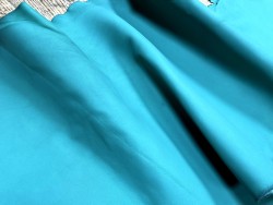 Flanc de vache – Cuir vert mat – Tannage minéral – Souple & élastique - 2ᵉ choix - Cuir en Stock