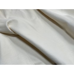 Flanc de vache – Cuir ivoire mat – Tannage minéral – Souple & élastique - 2ᵉ choix - Cuir en Stock