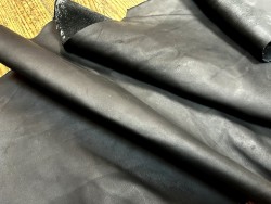 Flanc de vache – Cuir NOIR MAT – Tannage minéral – Souple & élastique - 2ᵉ choix - Cuir en Stock
