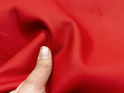 Flanc de vache – Cuir ROUGE MAT – Tannage minéral – Souple & élastique - 2ᵉ choix - Cuir en Stock