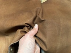 Flanc de vache – Cuir NOISETTE MAT – Tannage minéral – Souple & élastique - 2ᵉ choix - Cuir en Stock