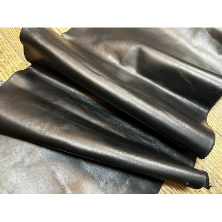 Flanc de vache – Cuir bovin finition lustrée satinée – Souple & élégant (2ᵉ choix léger) NOIR - Cuir en Stock