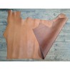 bande de vache lisse-brun-clair-tannage végétal-maroquinerie-accessoires-cuir en stock