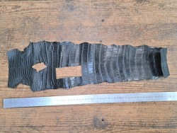 Queue de crocodile - Noir semi mat - Cuir en Stock