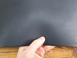 Bande de collet tannage végétal lisse - Noir mat - Cuir en Stock