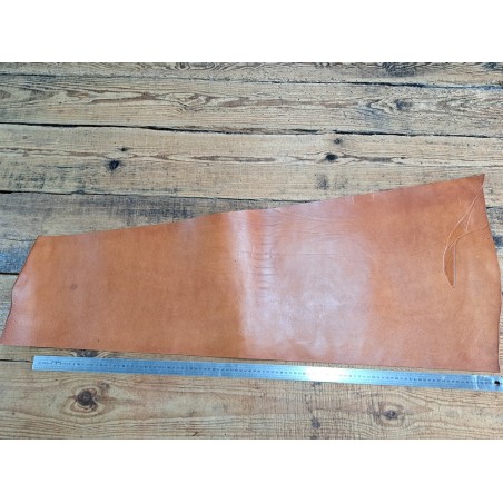 Morceau de collet de vache tannage végétal grainée - Cognac