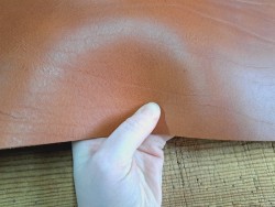 Morceau de collet tannage végétal - Noisette - Cuir en Stock