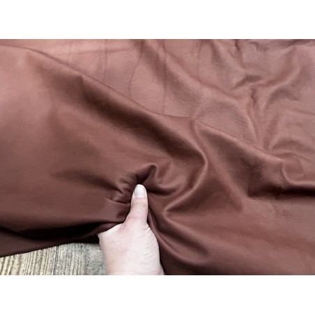 Bande de cuir de vache ACAJOU – 200 × 70 cm – Cuir fin 0,8/0,9 mm - Cuir en Stock