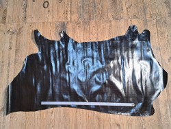 Demi-peau de cuir de veau vernis effet crocodile vernis - Noir